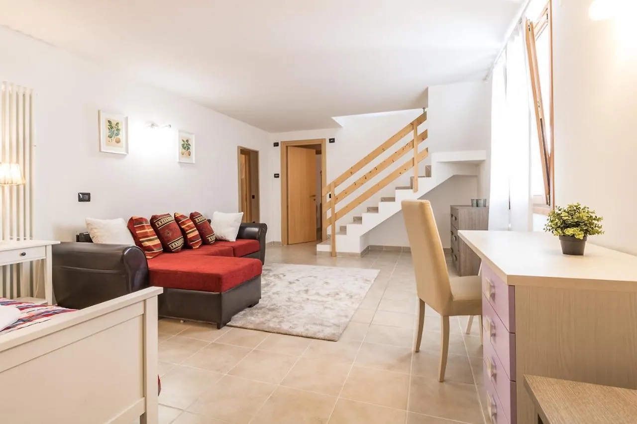 Apartment Gli Ulivi 4 - Tremezzina Тремеццо 0*,
